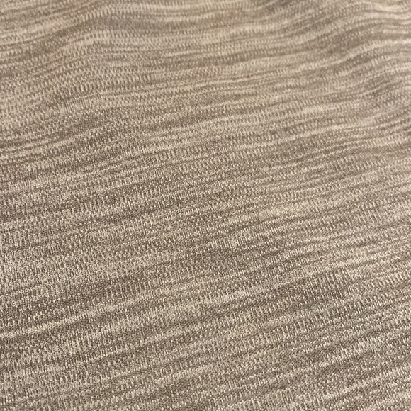 Nike Gray Athletic Shorts Size Medium in EUC - Picture 2 of 9